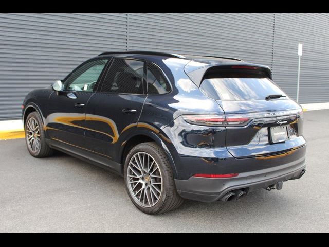 2023 Porsche Cayenne Base