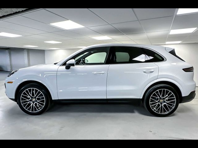 2023 Porsche Cayenne Base