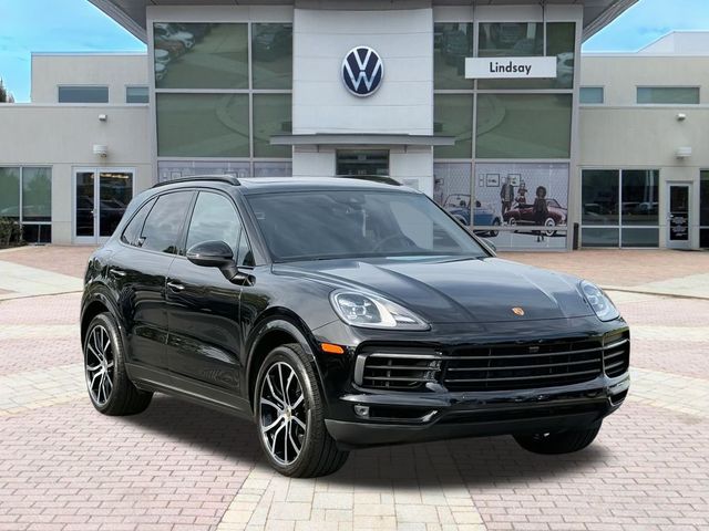 2023 Porsche Cayenne Platinum Edition
