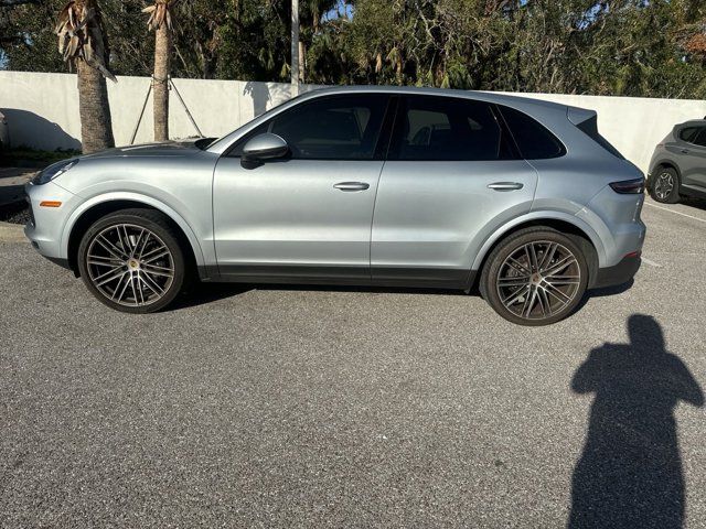 2023 Porsche Cayenne Base