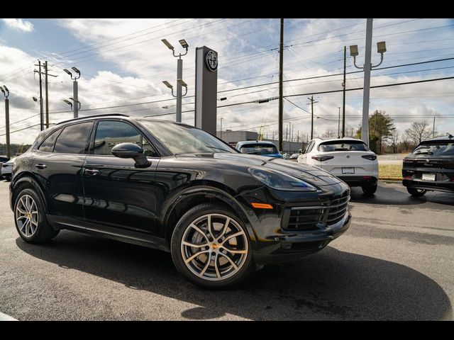 2023 Porsche Cayenne Base