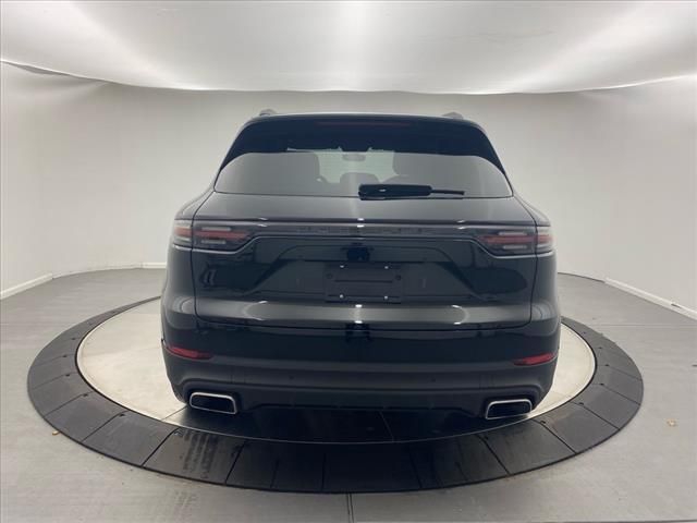 2023 Porsche Cayenne Base