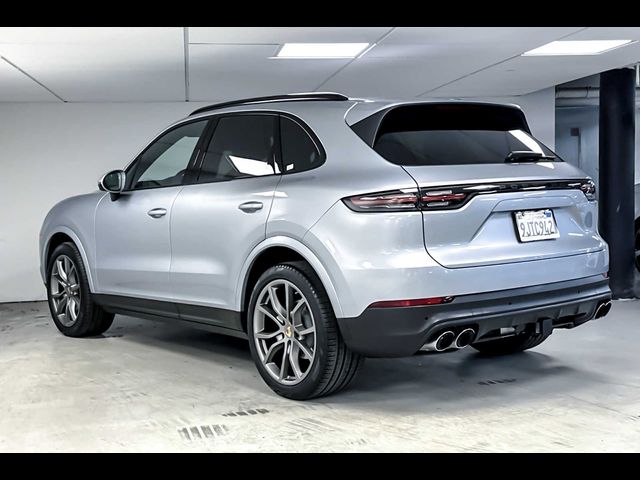 2023 Porsche Cayenne Base