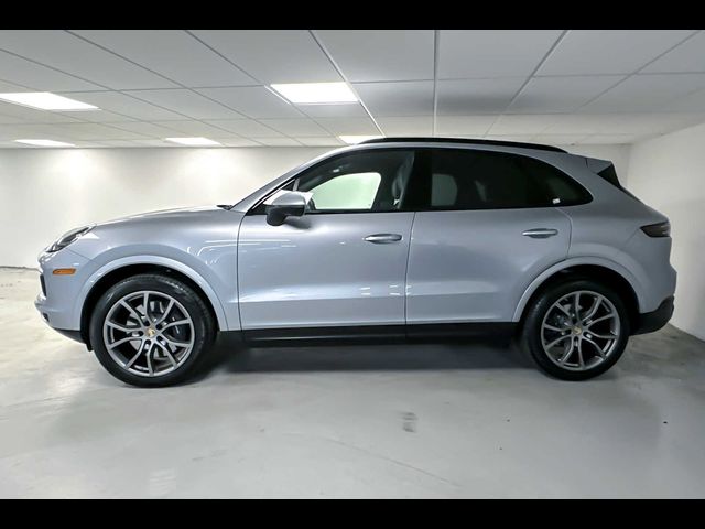 2023 Porsche Cayenne Base