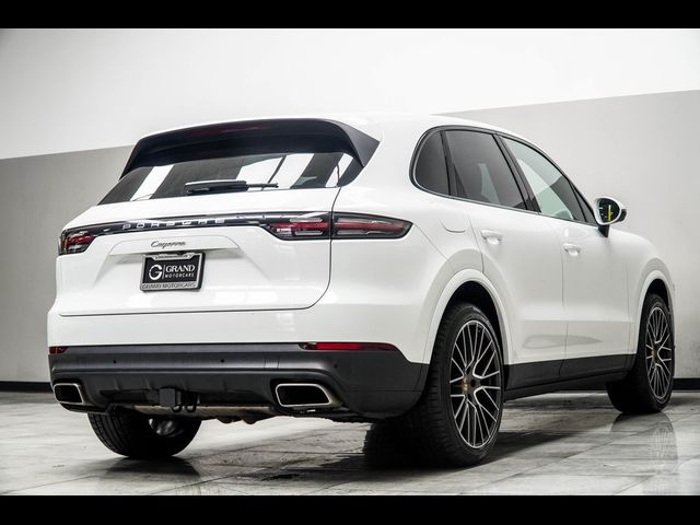 2023 Porsche Cayenne Base