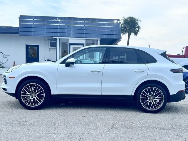 2023 Porsche Cayenne 