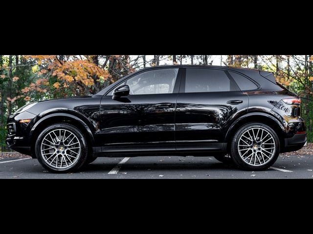 2023 Porsche Cayenne Base