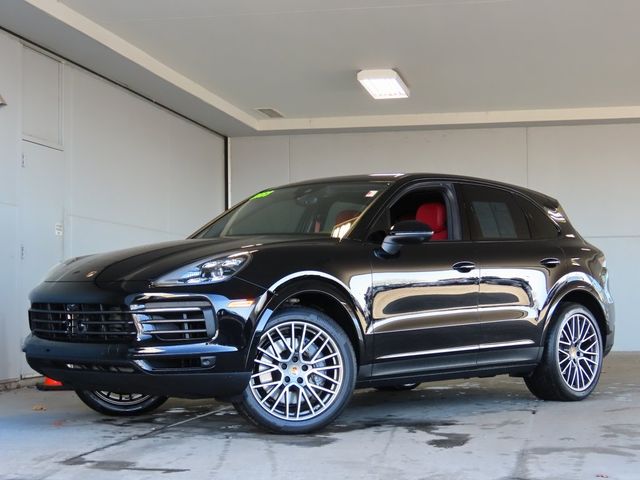 2023 Porsche Cayenne S Platinum Edition