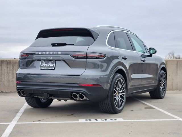 2023 Porsche Cayenne S