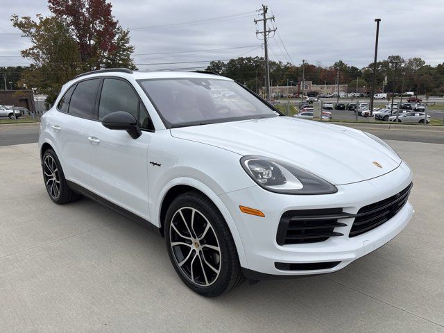 2023 Porsche Cayenne E-Hybrid Base