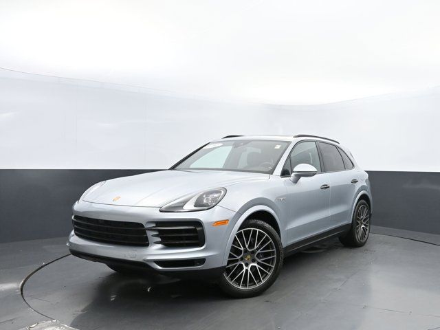 2023 Porsche Cayenne E-Hybrid Base