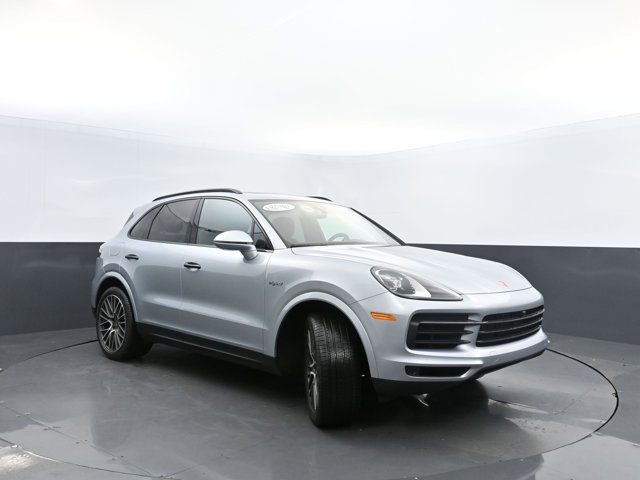 2023 Porsche Cayenne E-Hybrid Base