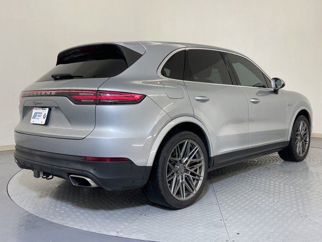 2023 Porsche Cayenne E-Hybrid Base