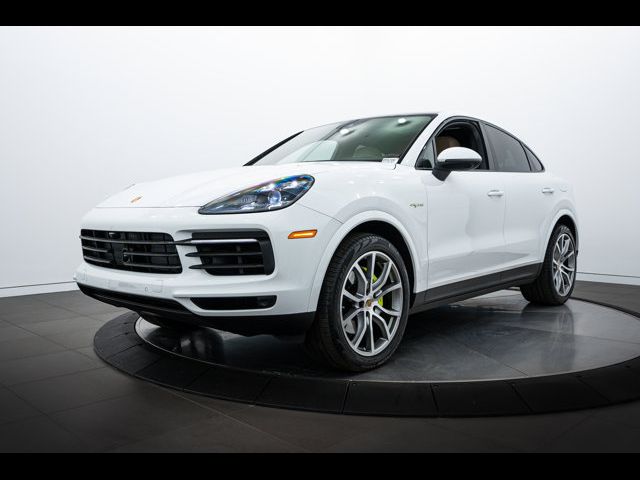 2023 Porsche Cayenne E-Hybrid Base