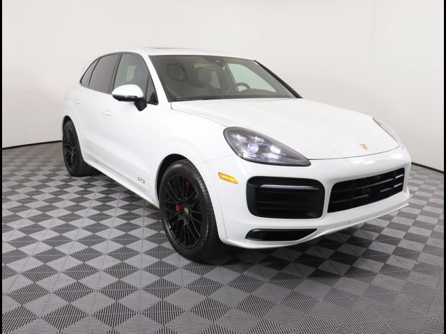 2023 Porsche Cayenne GTS