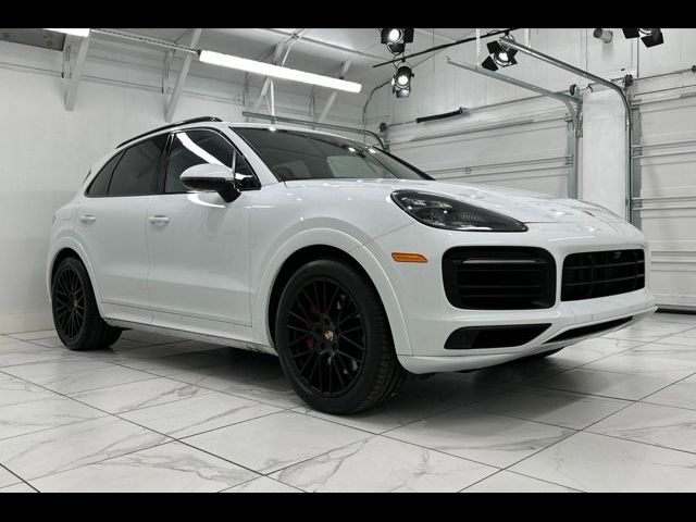 2023 Porsche Cayenne GTS