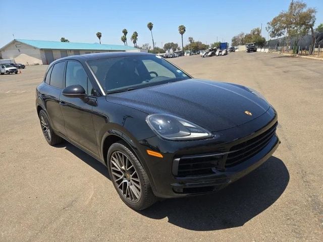 2023 Porsche Cayenne Platinum Edition