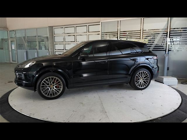 2023 Porsche Cayenne Platinum Edition