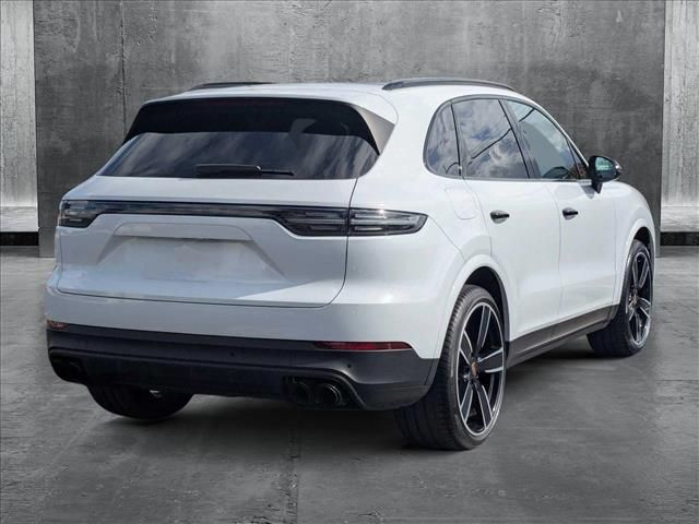 2023 Porsche Cayenne Platinum Edition