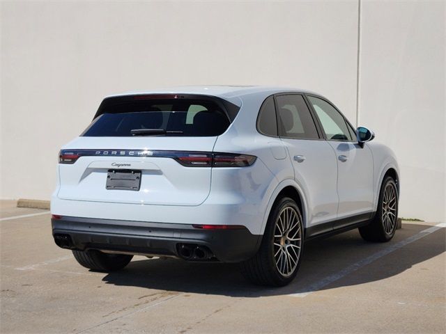 2023 Porsche Cayenne Platinum Edition