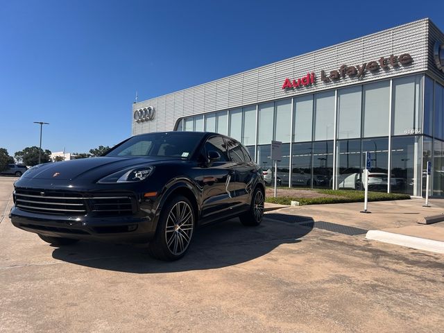 2023 Porsche Cayenne Platinum Edition