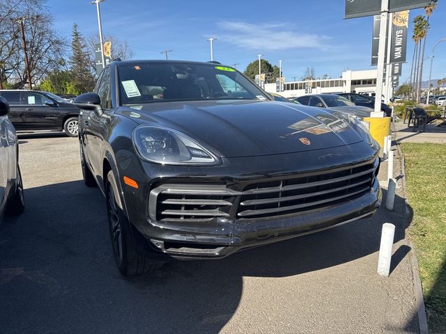 2023 Porsche Cayenne Platinum Edition