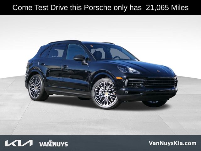 2023 Porsche Cayenne Platinum Edition