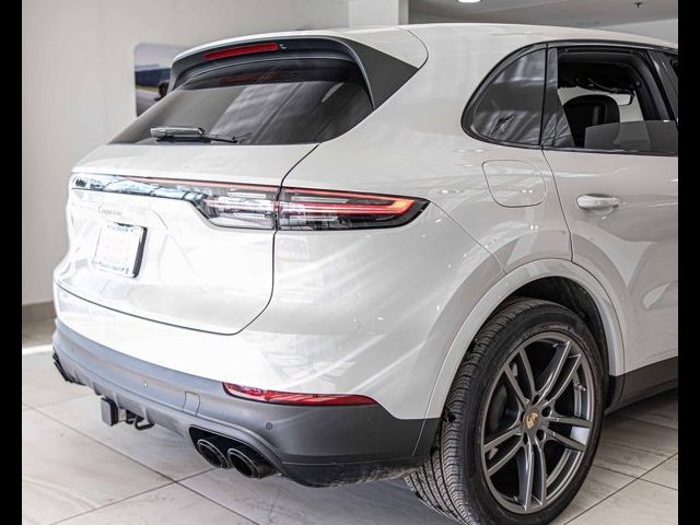 2023 Porsche Cayenne Platinum Edition