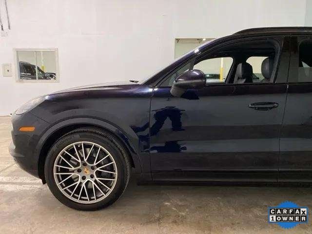 2023 Porsche Cayenne Platinum Edition