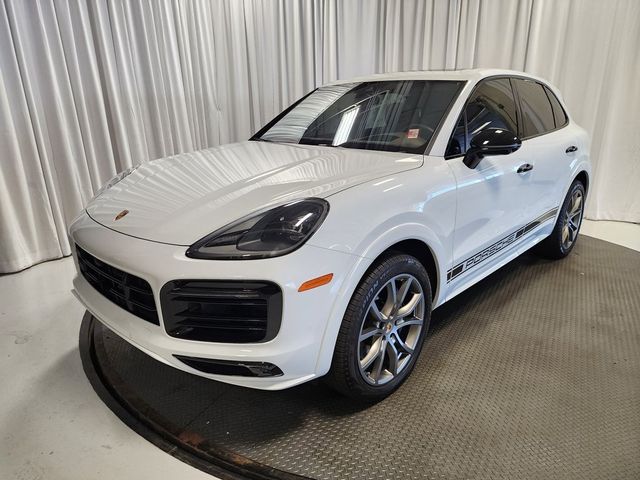 2023 Porsche Cayenne Platinum Edition