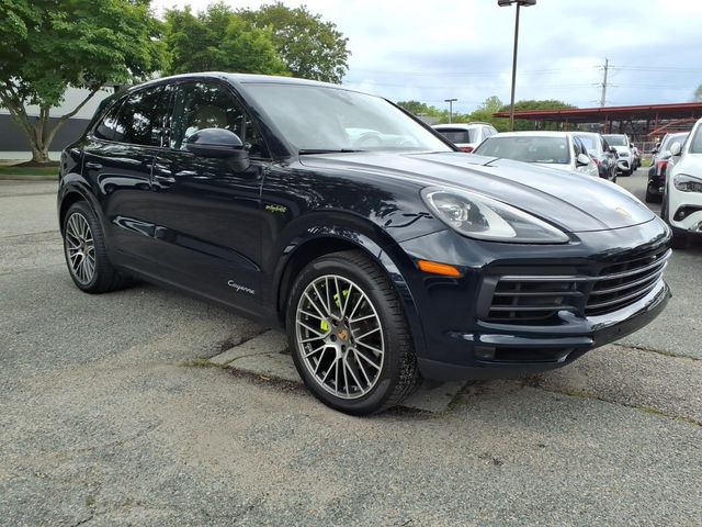 2023 Porsche Cayenne Platinum Edition E-Hybrid