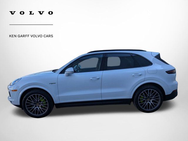 2023 Porsche Cayenne Platinum Edition E-Hybrid