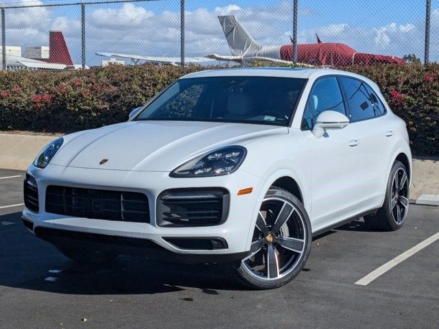 2023 Porsche Cayenne S Platinum Edition