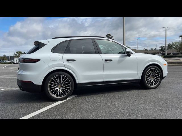 2023 Porsche Cayenne S Platinum Edition