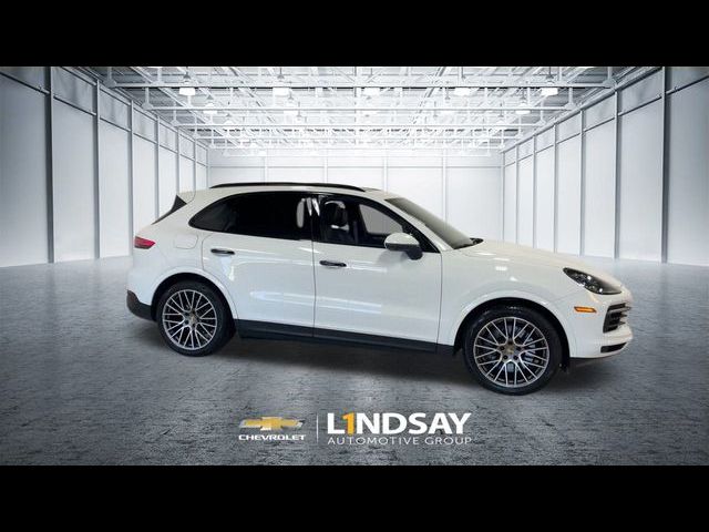 2023 Porsche Cayenne S Platinum Edition