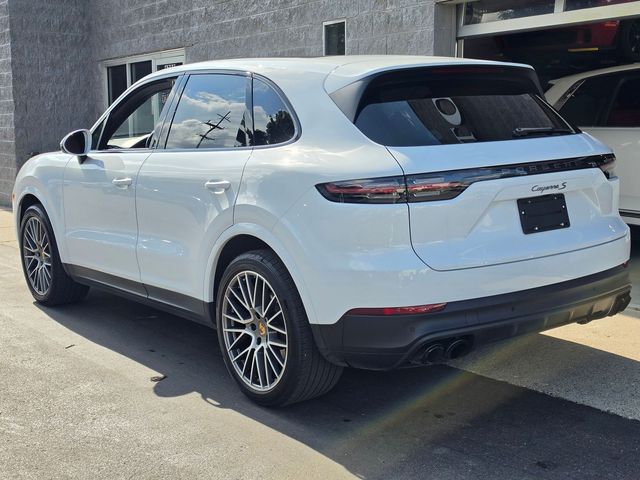 2023 Porsche Cayenne S Platinum Edition