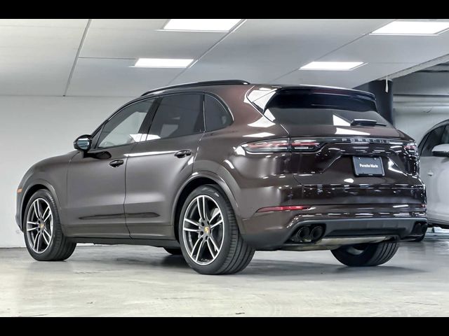 2023 Porsche Cayenne Turbo