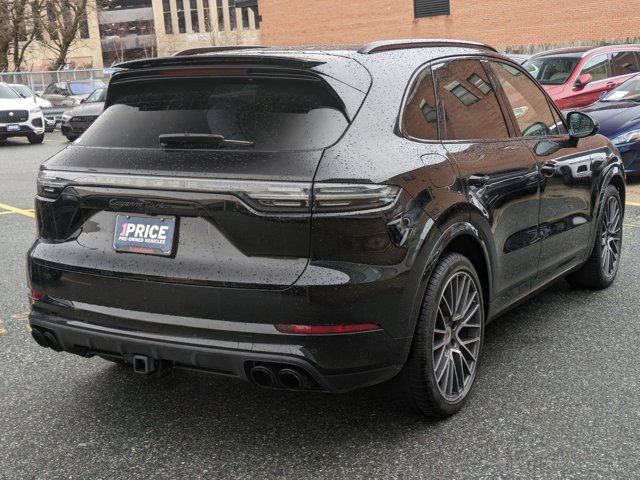 2023 Porsche Cayenne Turbo