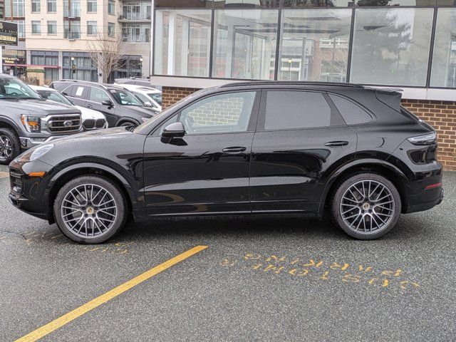 2023 Porsche Cayenne Turbo