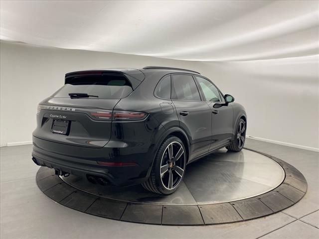 2023 Porsche Cayenne Turbo