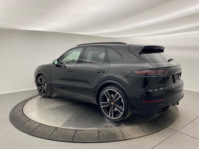 2023 Porsche Cayenne Turbo