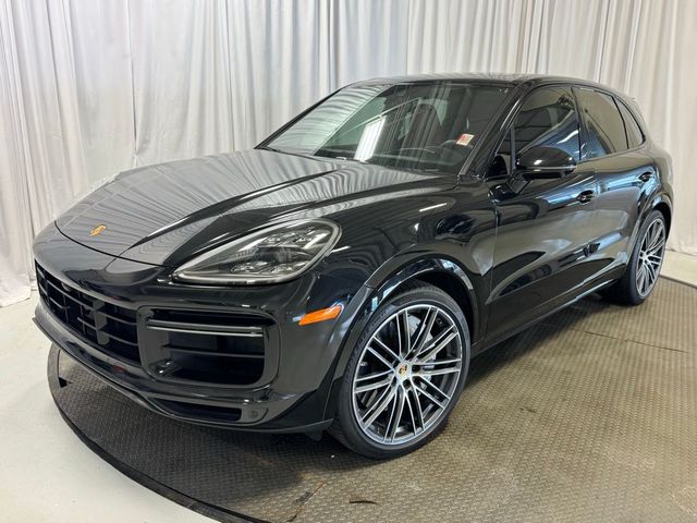 2023 Porsche Cayenne Turbo