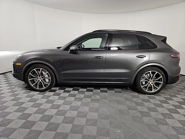 2023 Porsche Cayenne Turbo