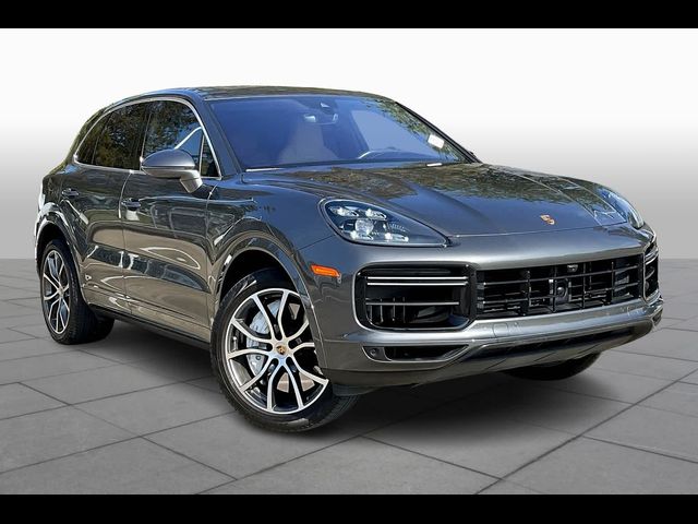 2023 Porsche Cayenne Turbo