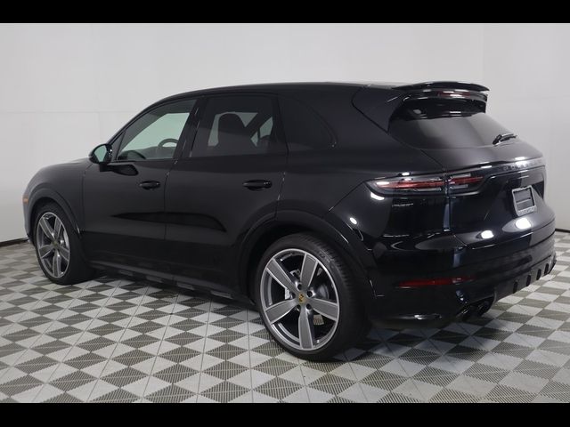 2023 Porsche Cayenne Turbo