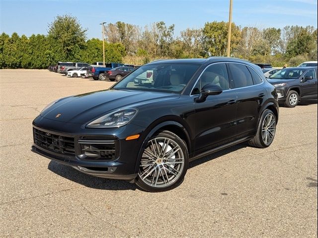 2023 Porsche Cayenne Turbo