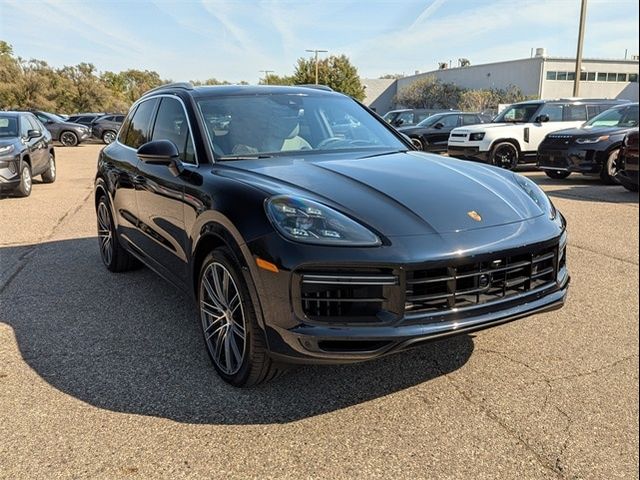 2023 Porsche Cayenne Turbo