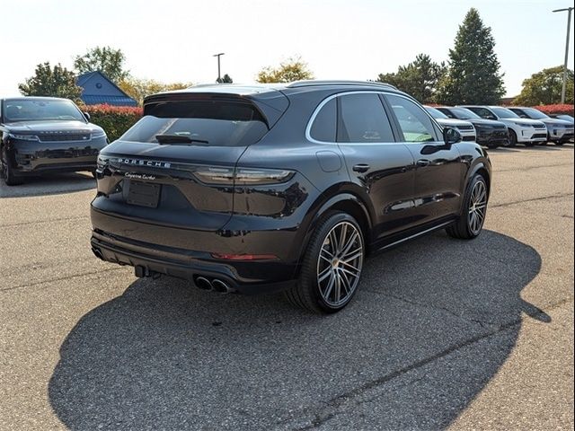 2023 Porsche Cayenne Turbo