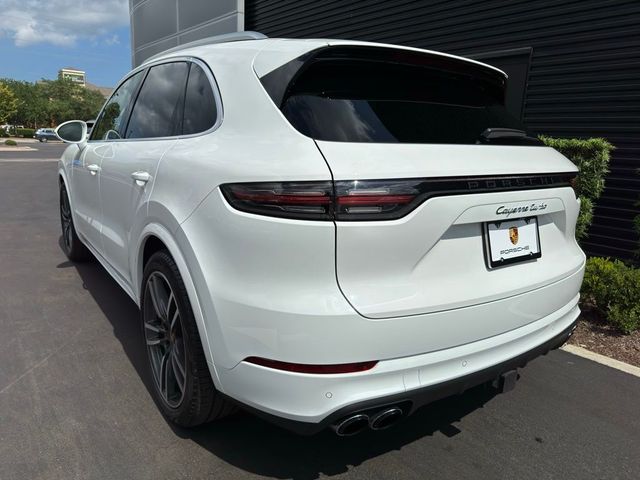 2023 Porsche Cayenne Turbo