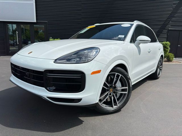 2023 Porsche Cayenne Turbo